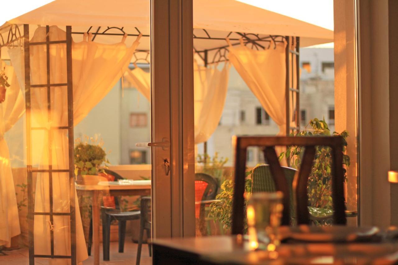 Giljana Ensuite Rooms Shared Terrace & Kitchen St. Julian's Exterior foto